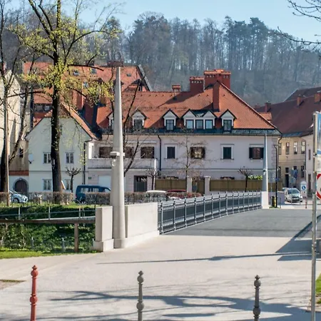 Apartma La Boheme 2 Min From The Main Square Ljubljana